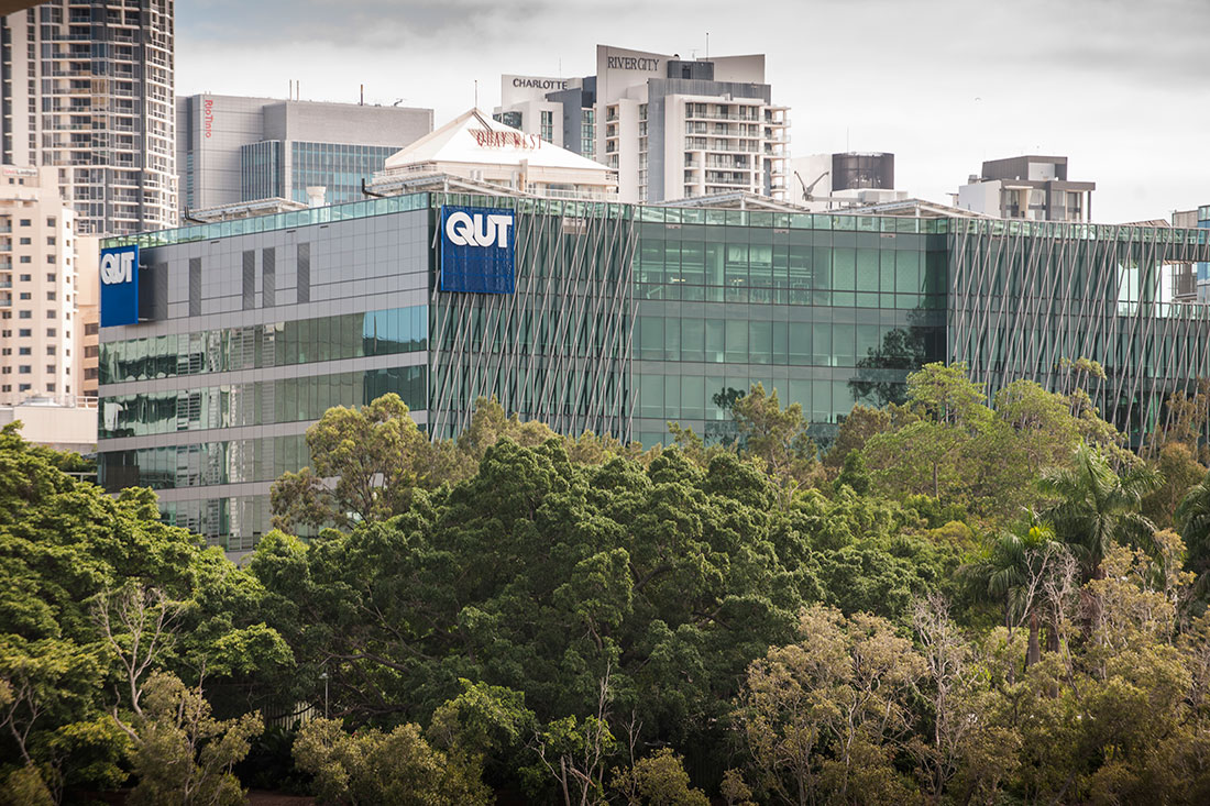Queensland University of Technology (QUT) Queensland University of Technology (QUT)